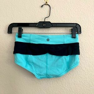 Lululemon hot yoga shorts